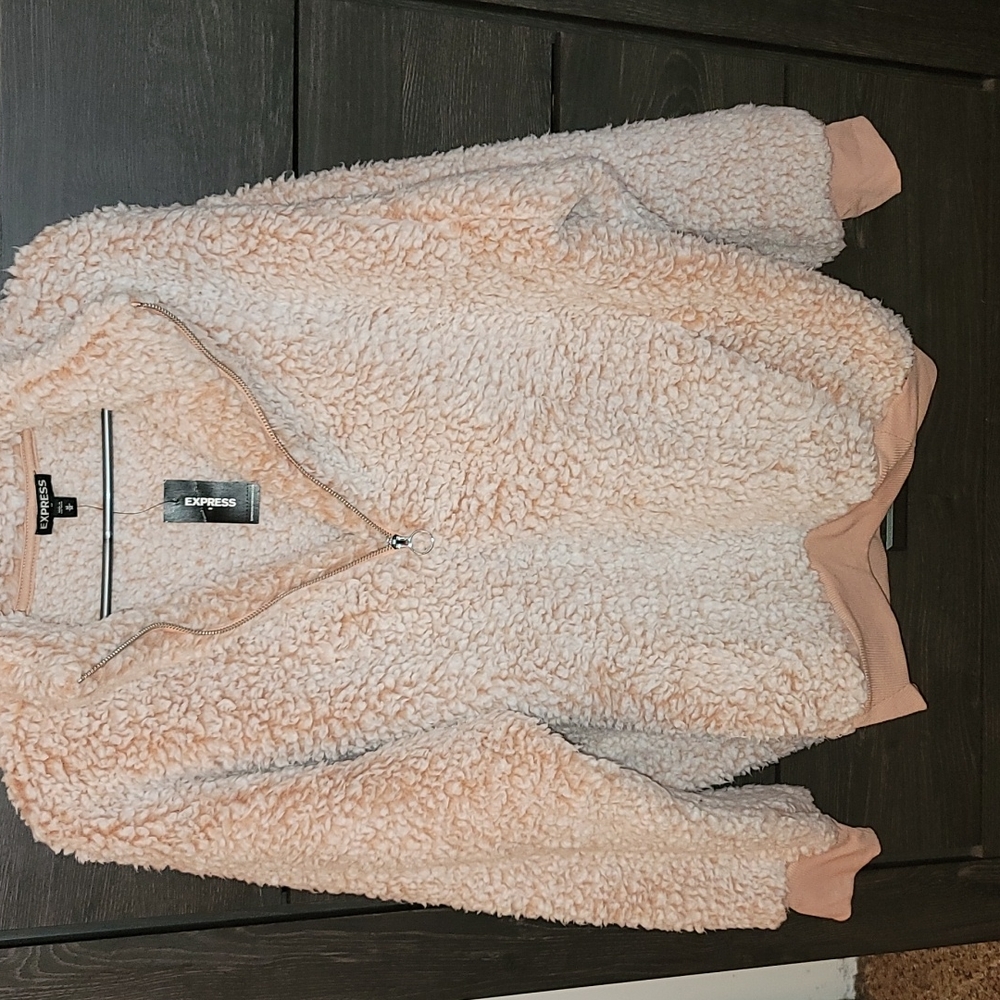 Express Pullover